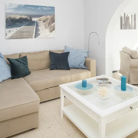 Modern On The Seafront Holiday home Telde